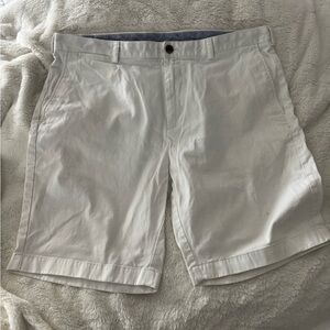 Brooks Brothers White Flat Front Cotton Chino Shorts